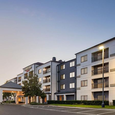 Courtyard Houston Sugar Land/Stafford Hotel Exterior photo