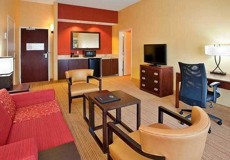 Courtyard Houston Sugar Land/Stafford Hotel Exterior photo