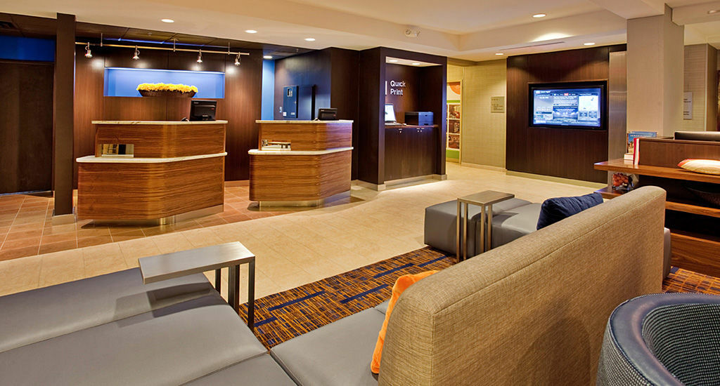 Courtyard Houston Sugar Land/Stafford Hotel Exterior photo